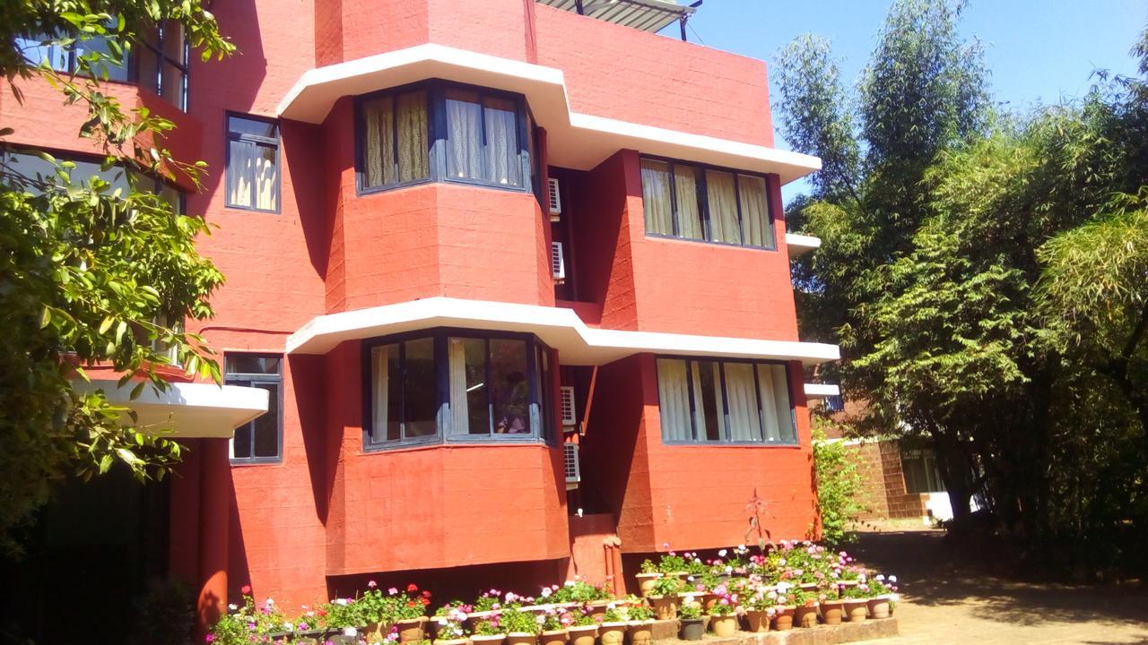 Hotel Tree Top Mahābaleshwar Buitenkant foto